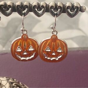 Jack 0'Lantern Dangle Earrings, Pumpkin Halloween Fun Jewelry. NWOT